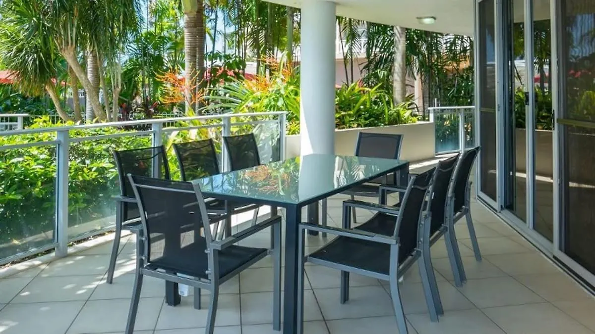 Vision Apartments Cairns 5*,  Avustralya