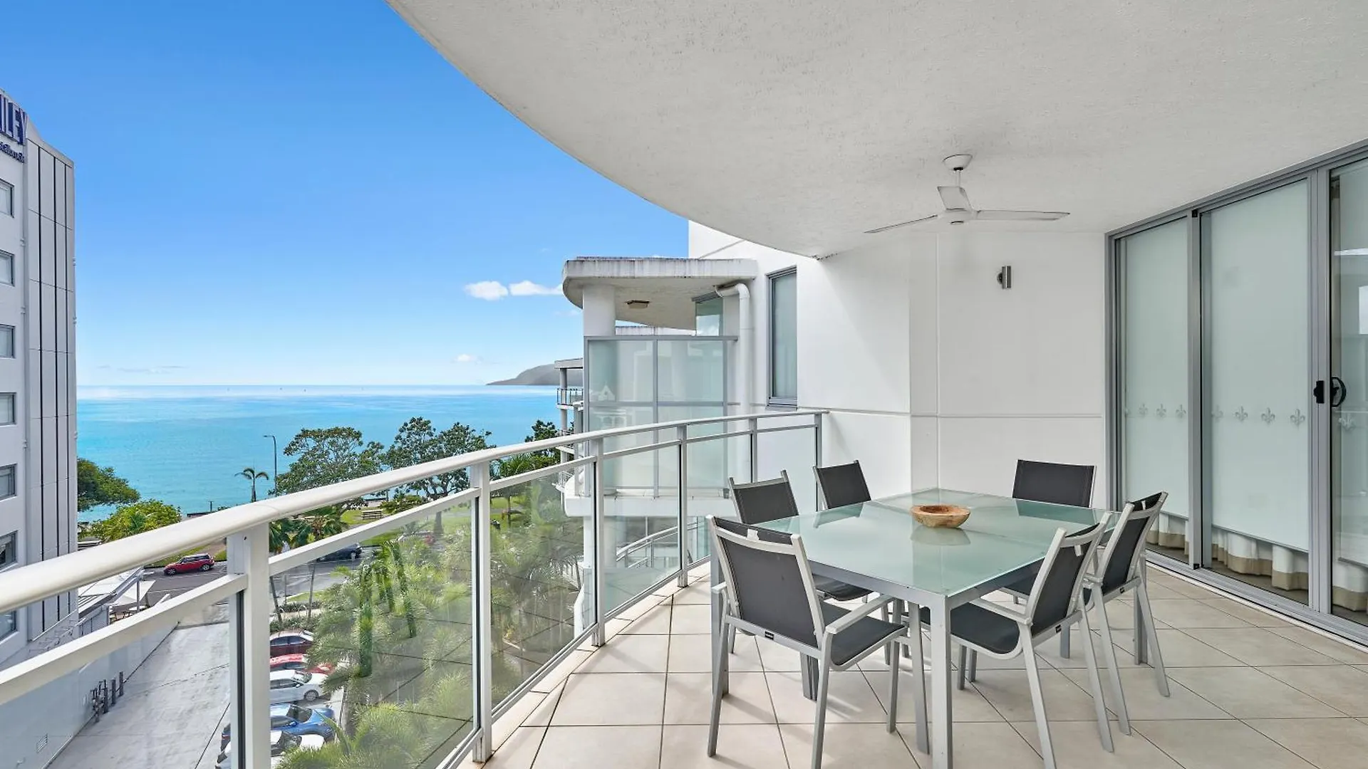 Vision Apartments Cairns Apart Otel