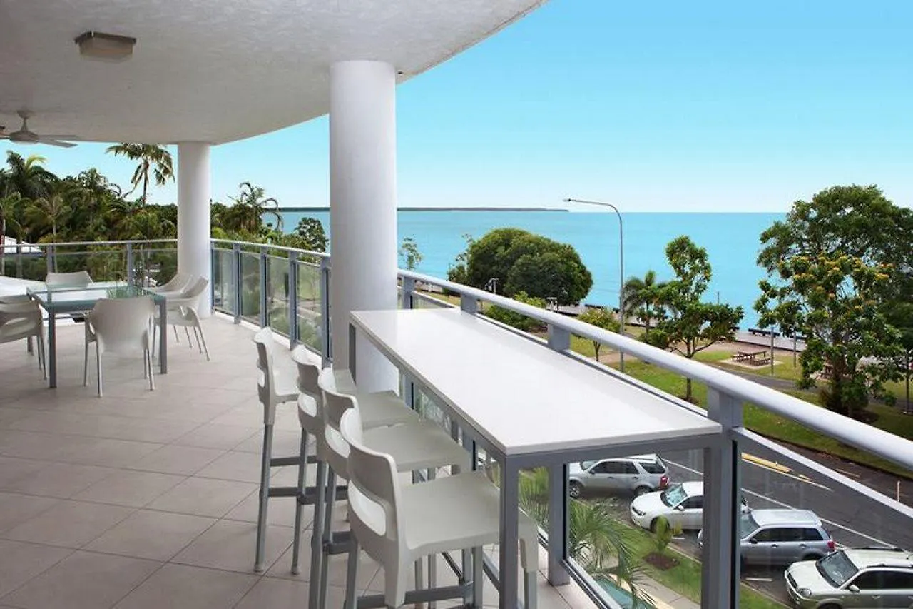 Vision Apartments Cairns Aparthotel