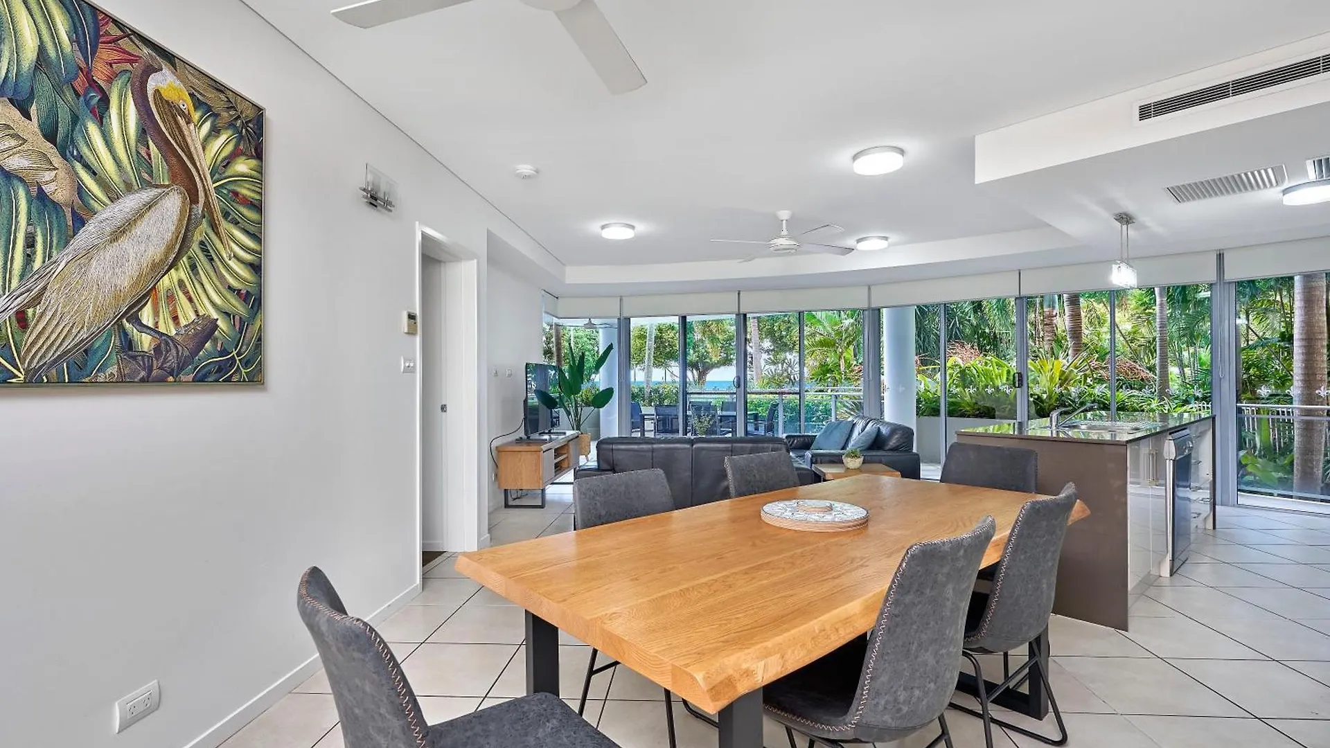 Vision Apartments Cairns 5*,  Australia